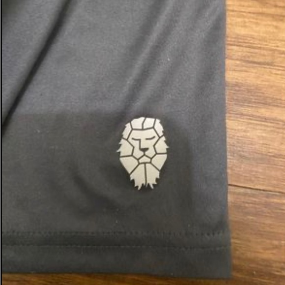 Piqidiq basketball shorts,gently used with zipper pockets and drawstring waist. - Picture 4 of 4